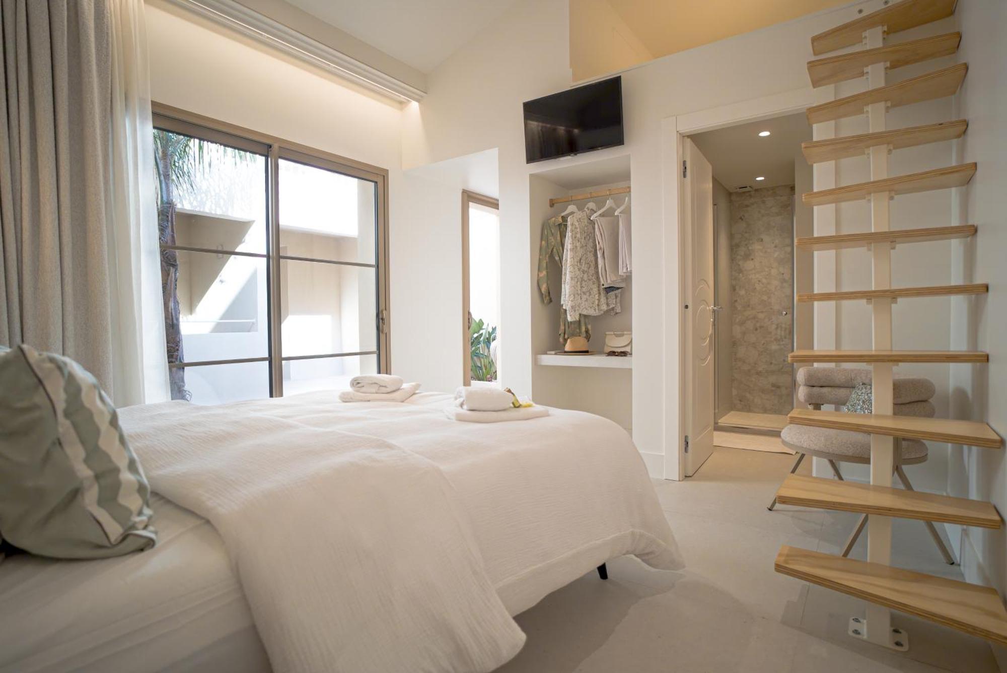 Studios Raffines Avec Terrasses - Plages, Ville Et Gare A Pied - Maison Raphael Saint-Raphael (Var) Exterior foto