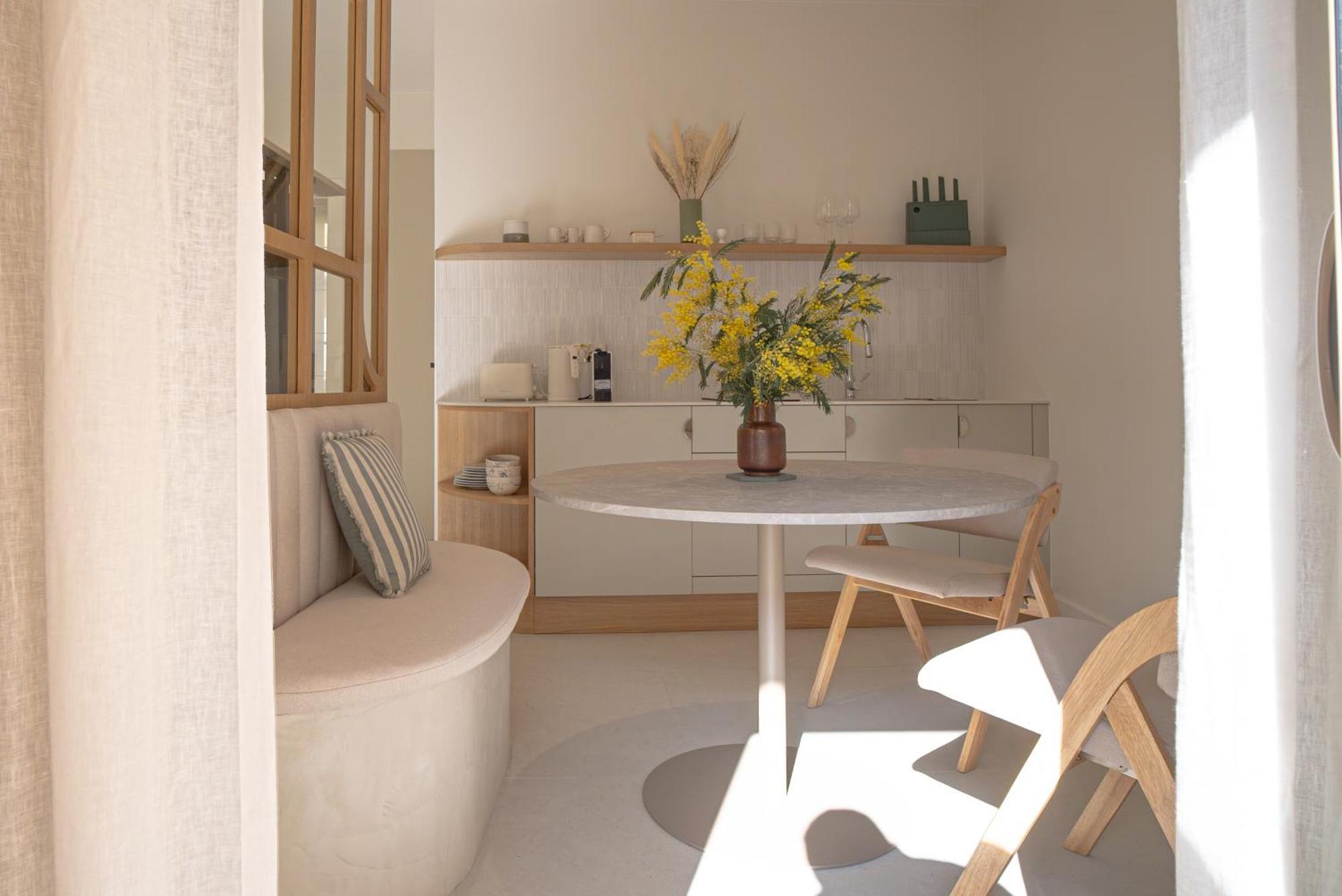 Studios Raffines Avec Terrasses - Plages, Ville Et Gare A Pied - Maison Raphael Saint-Raphael (Var) Exterior foto