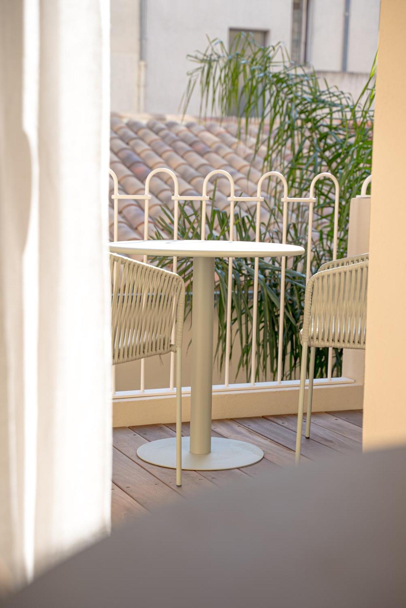 Studios Raffines Avec Terrasses - Plages, Ville Et Gare A Pied - Maison Raphael Saint-Raphael (Var) Exterior foto