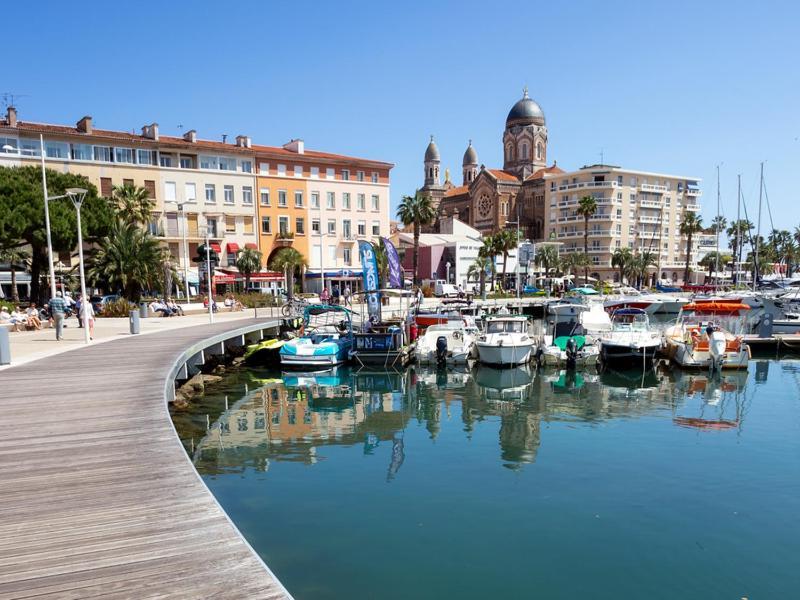 Studios Raffines Avec Terrasses - Plages, Ville Et Gare A Pied - Maison Raphael Saint-Raphael (Var) Exterior foto