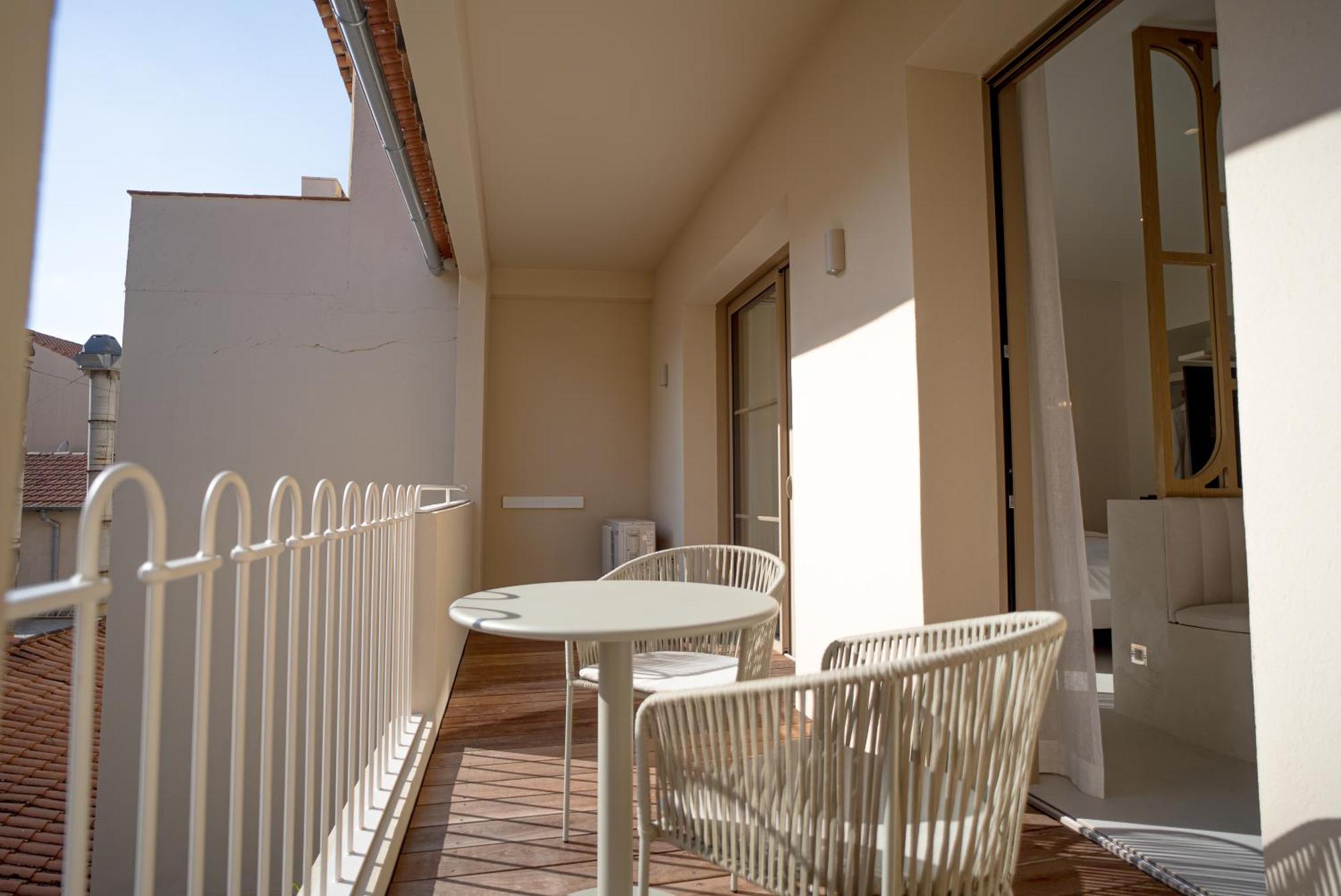 Studios Raffines Avec Terrasses - Plages, Ville Et Gare A Pied - Maison Raphael Saint-Raphael (Var) Exterior foto